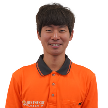 Robert, Senior Electrician at Talk Energy Solar & Battery untitled design (13)